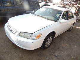 2001 TOYOTA CAMRY CE WHITE 2.2 AT Z20232